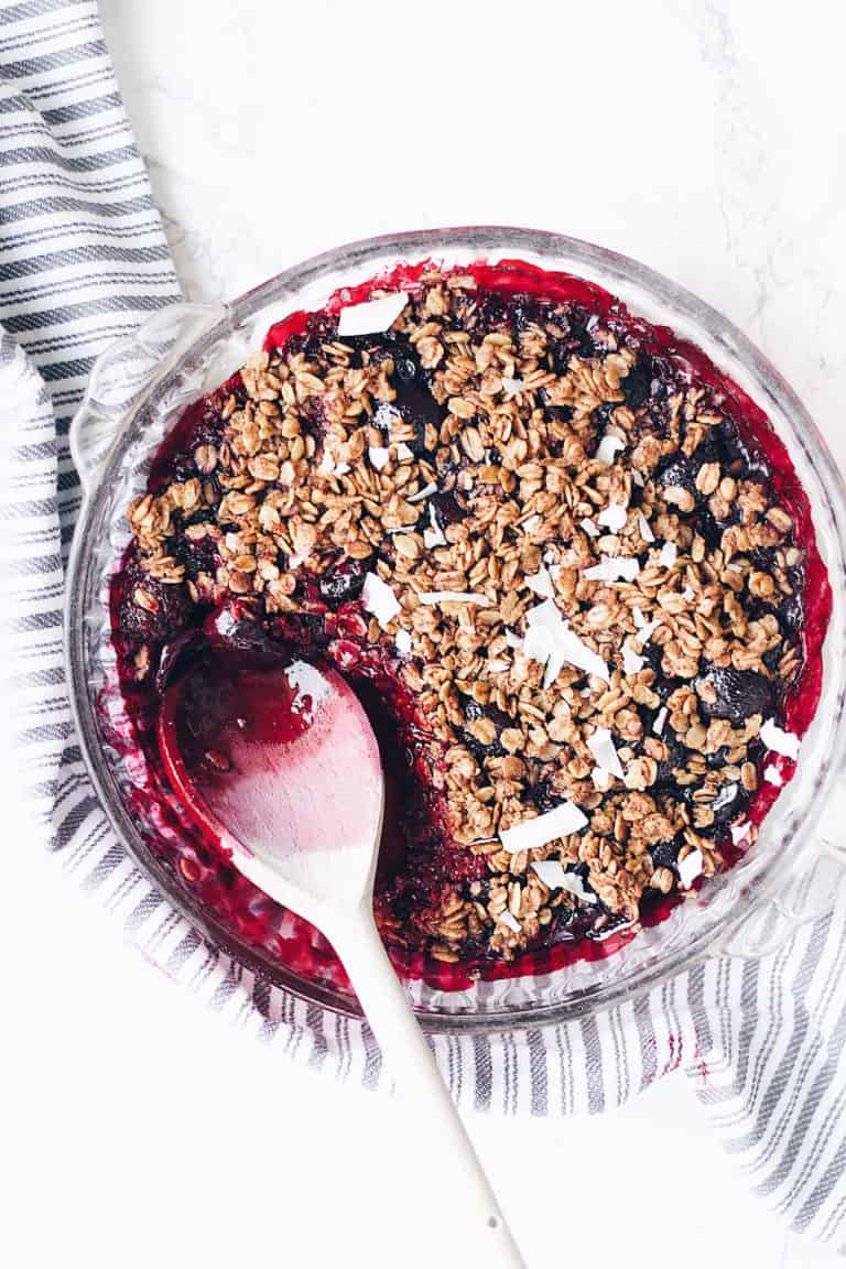 Cherry berry oat crumble