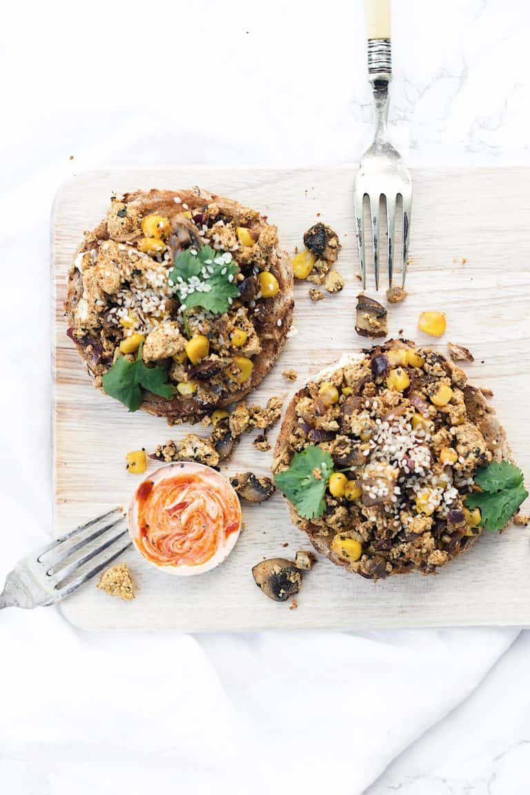 Tofu scramble Sriracha sauce