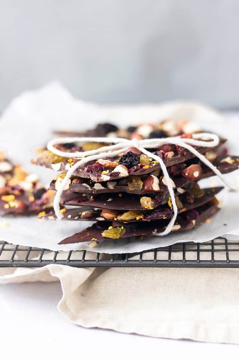 Christmas chocolate cranberry bark