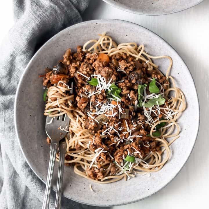 Easy weeknight Vegan spaghetti bolognese