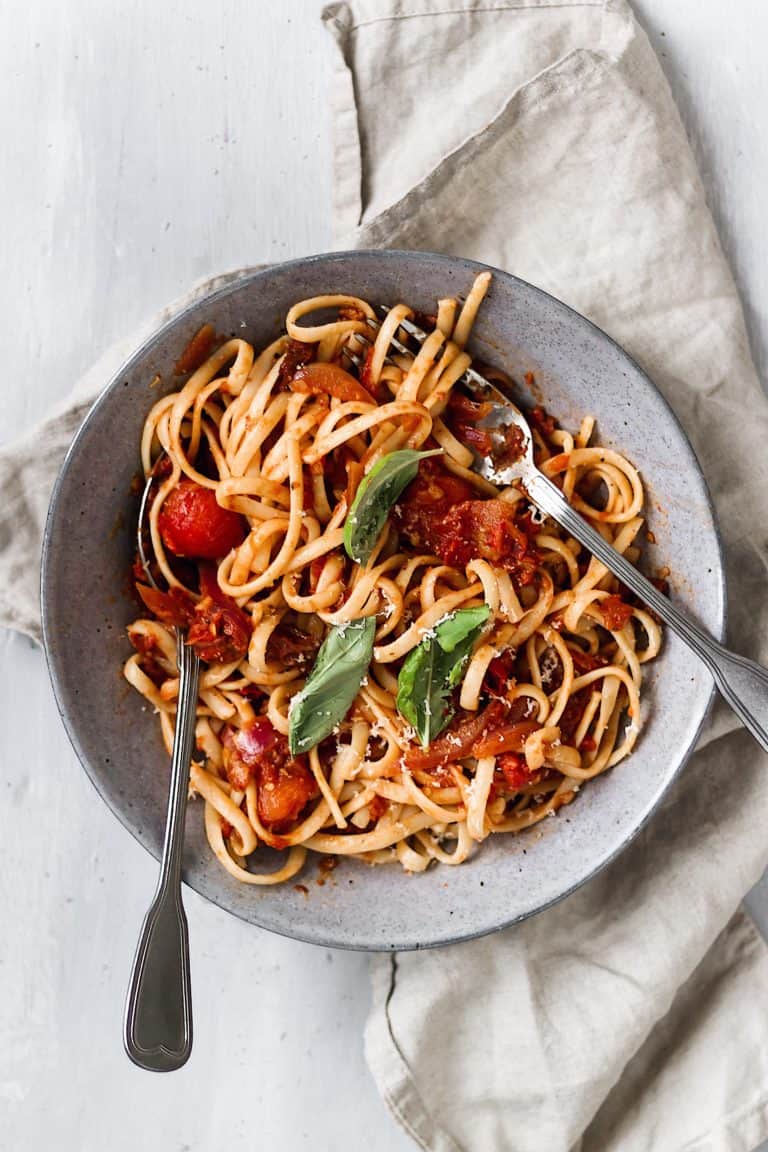 Badass Spicy Arrabiata Linguine