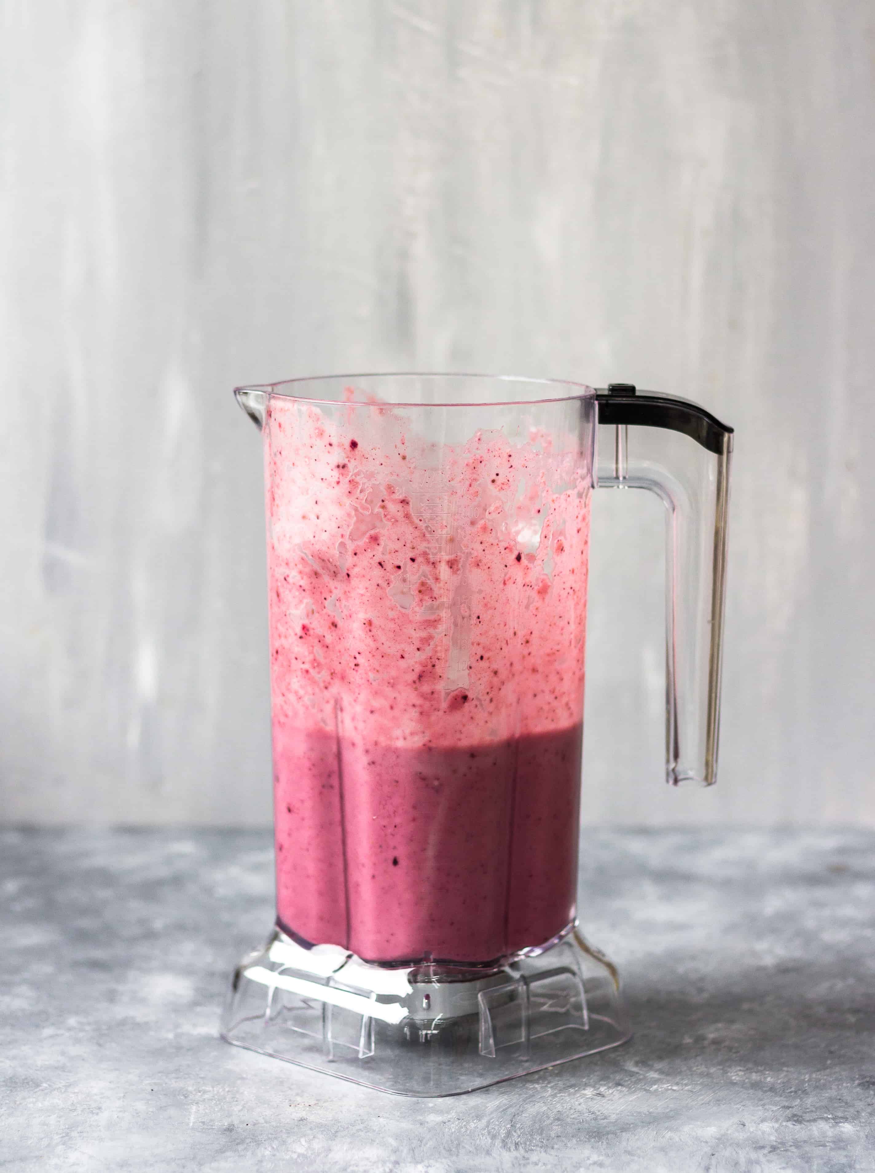 breakfast berry smoothie vegan