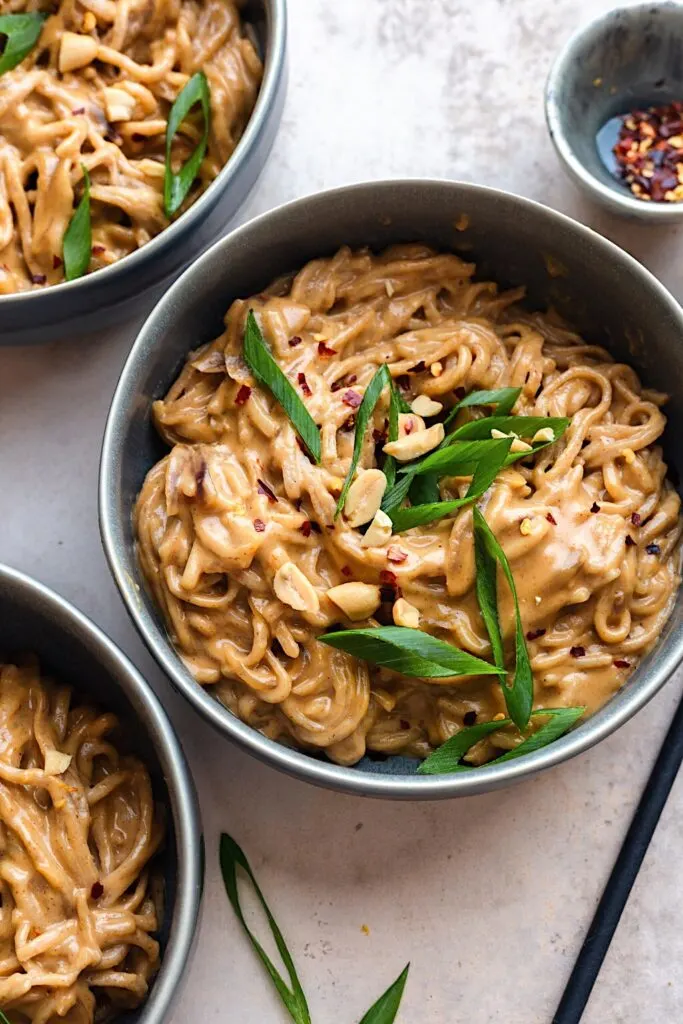 Vegan Veggie Peanut Satay Noodles #satay #peanut #noodles #vegan #vegetarian