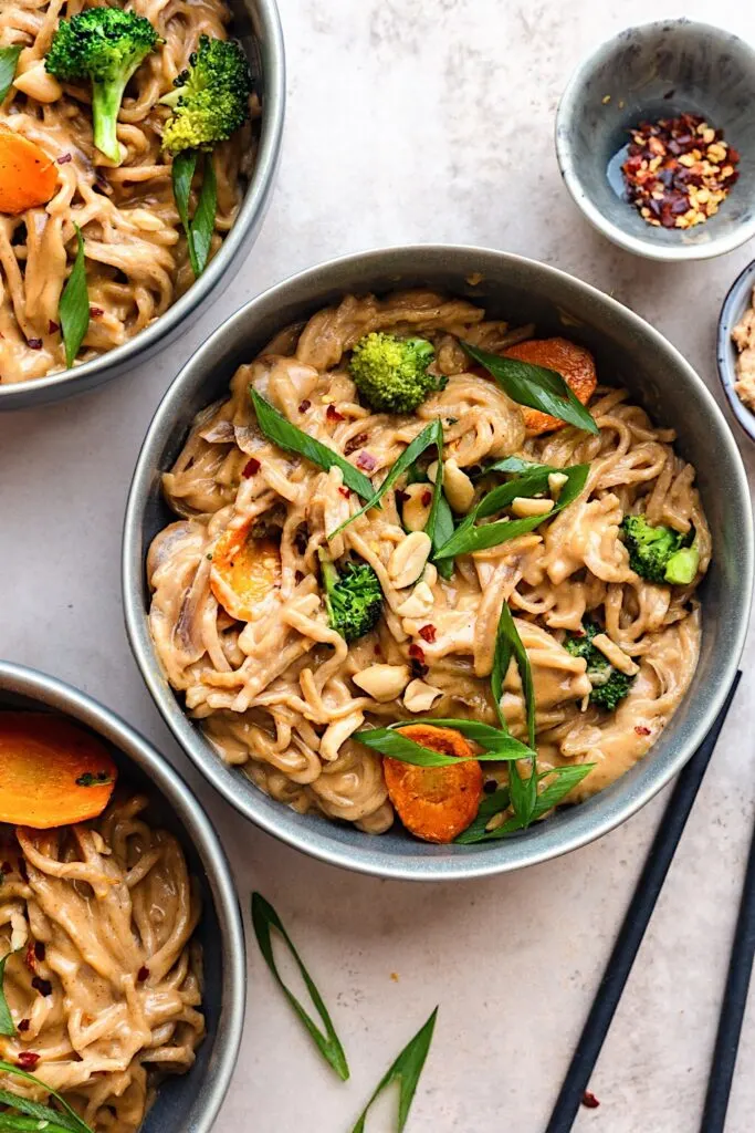 Vegan Veggie Peanut Satay Noodles #satay #peanut #noodles #vegan #vegetarian