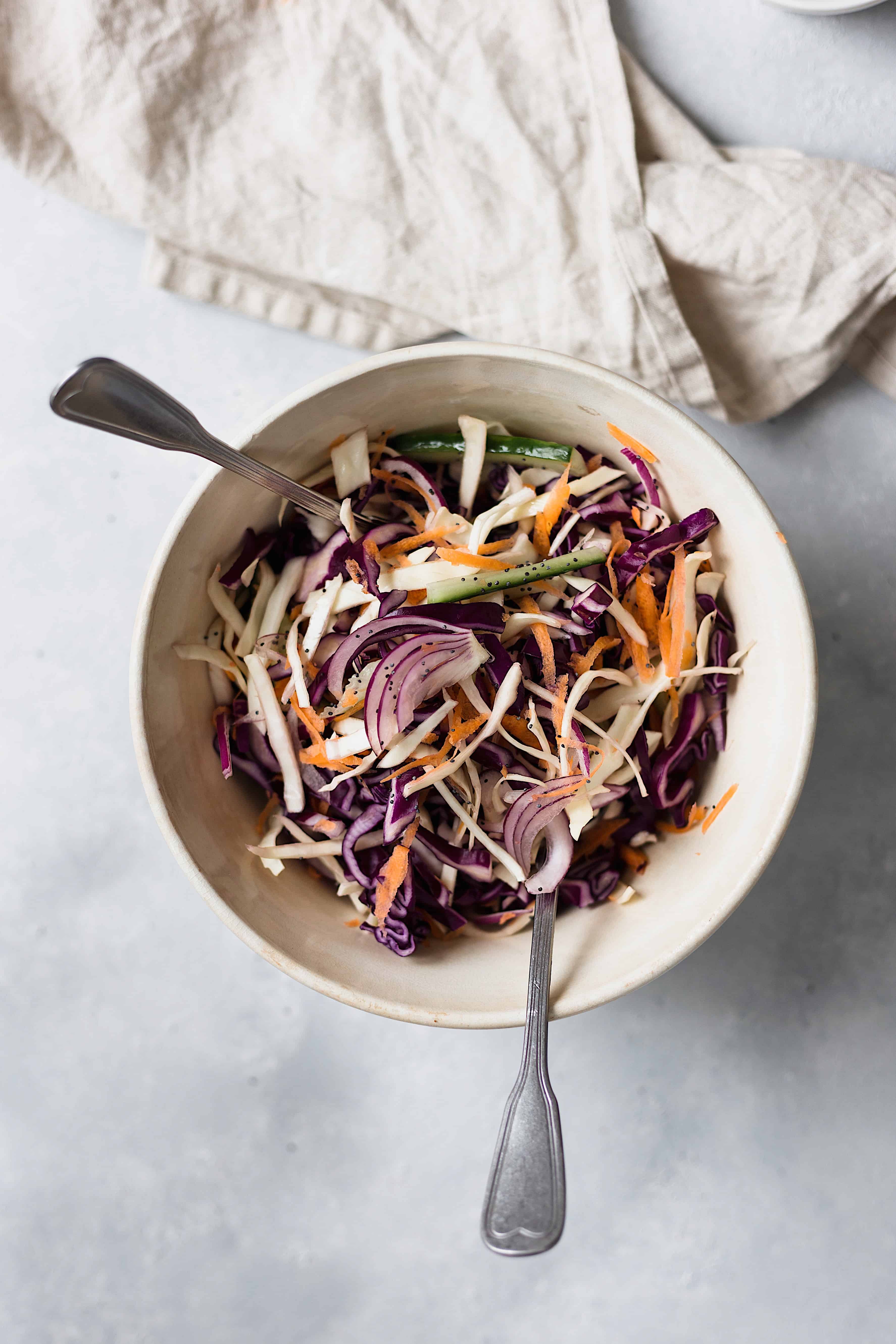 vegan coleslaw salad