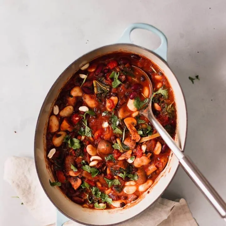 one pot bean mushroom kale stew