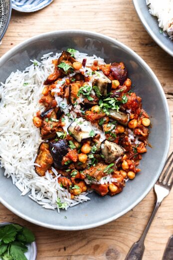 Vegan Roasted Aubergine & Chickpea Curry - Cupful of Kale