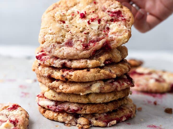 White chocolate deals and raspberry cookies