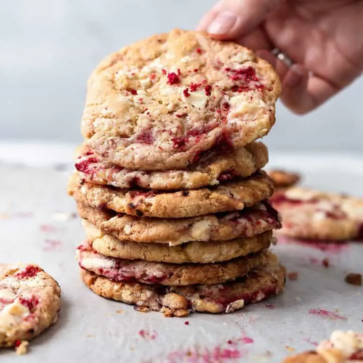 vegan white chocolate and raspberry cookies