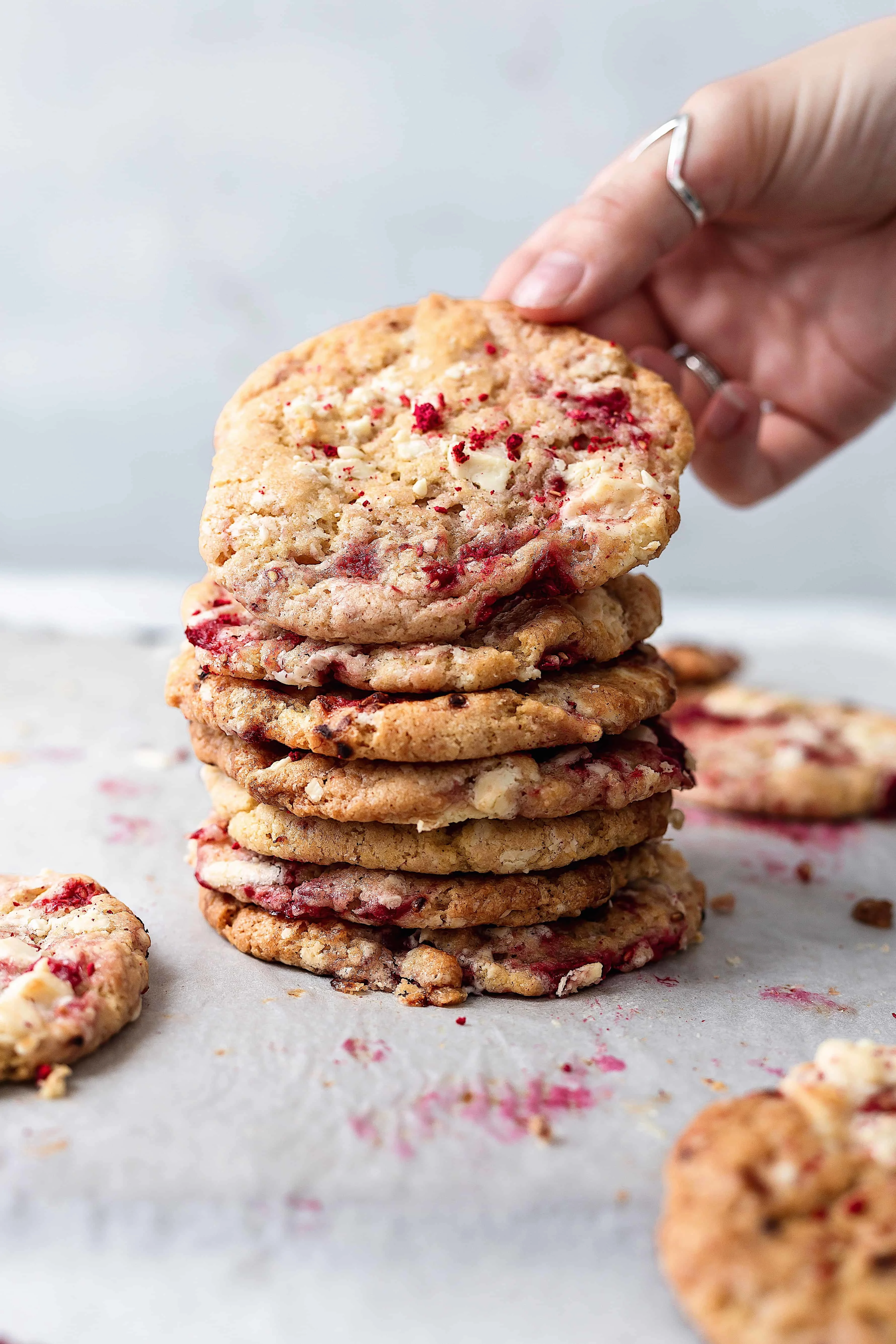 vegan white chocolate and raspberry cookies