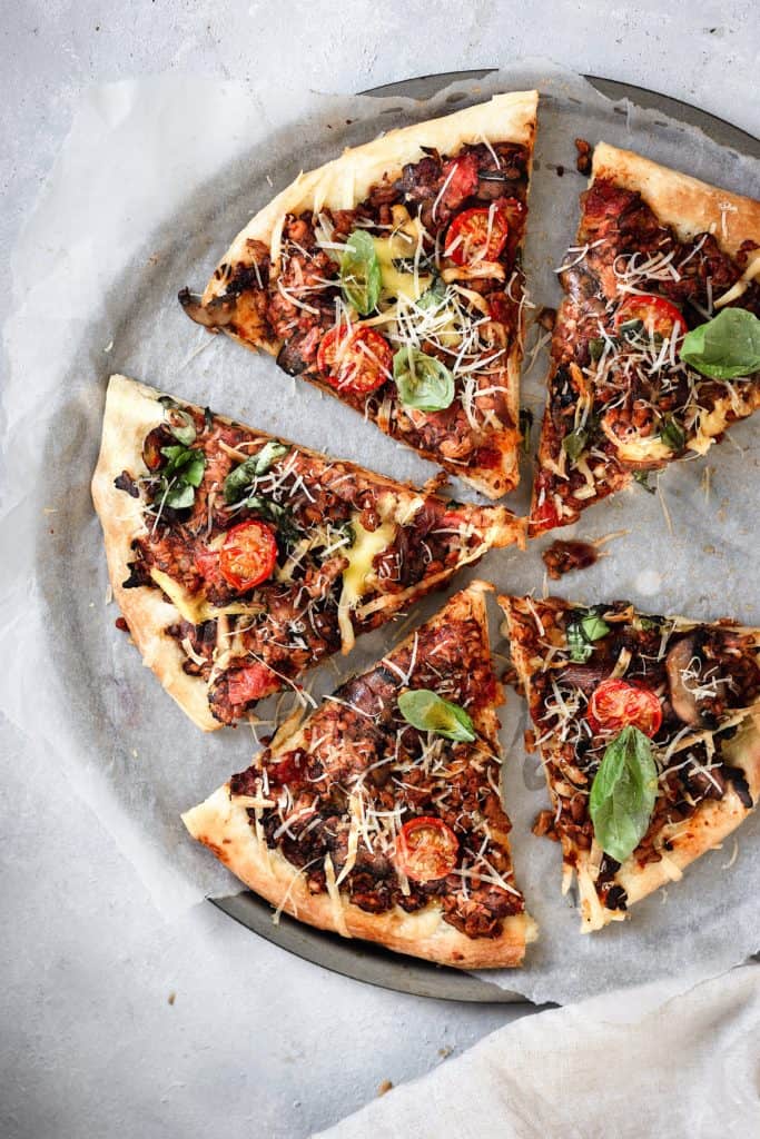 Spicy Bolognese Pizza - Cupful of Kale