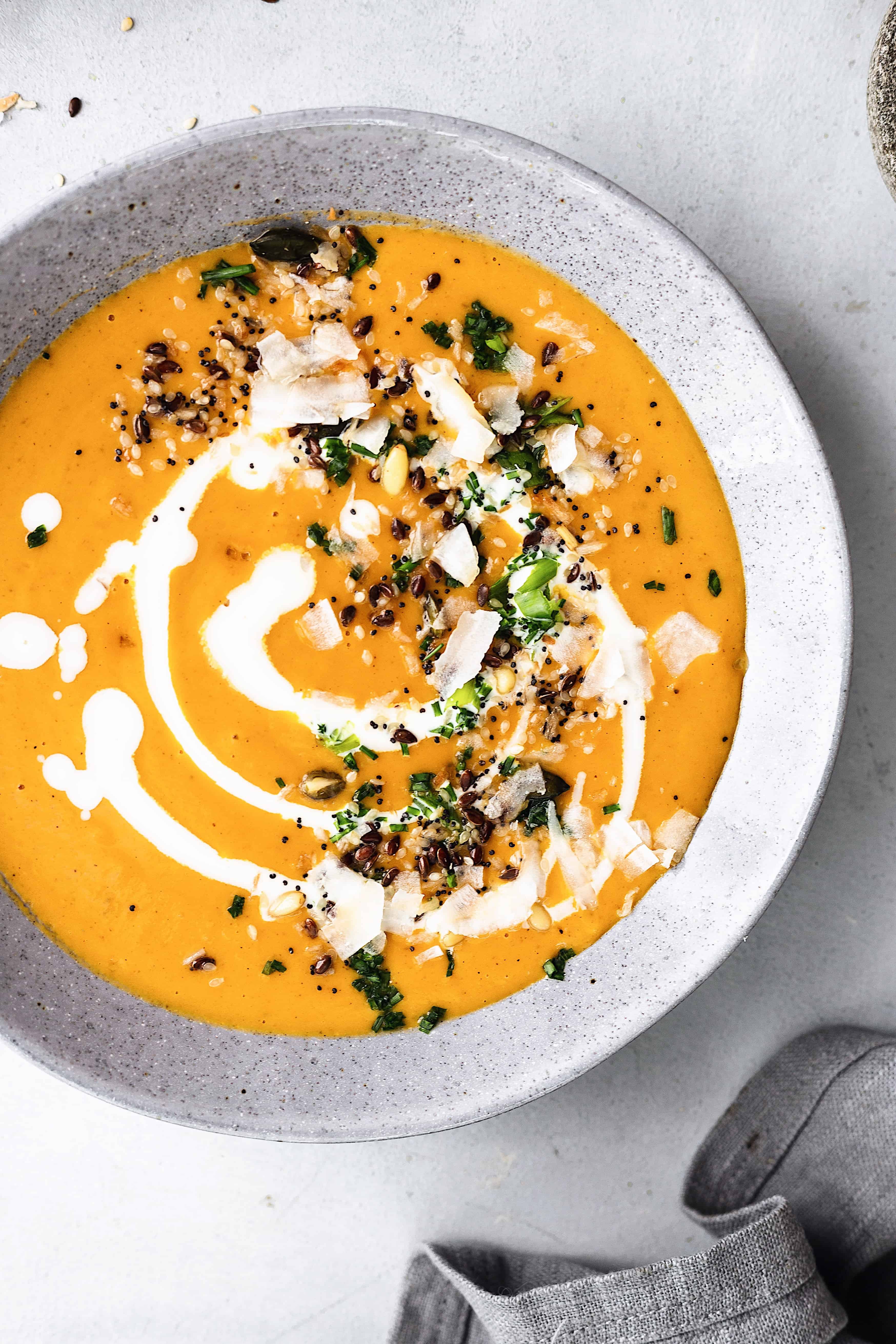 Vegan Curried Butternut Squash Soup #soup #butternutsquash 