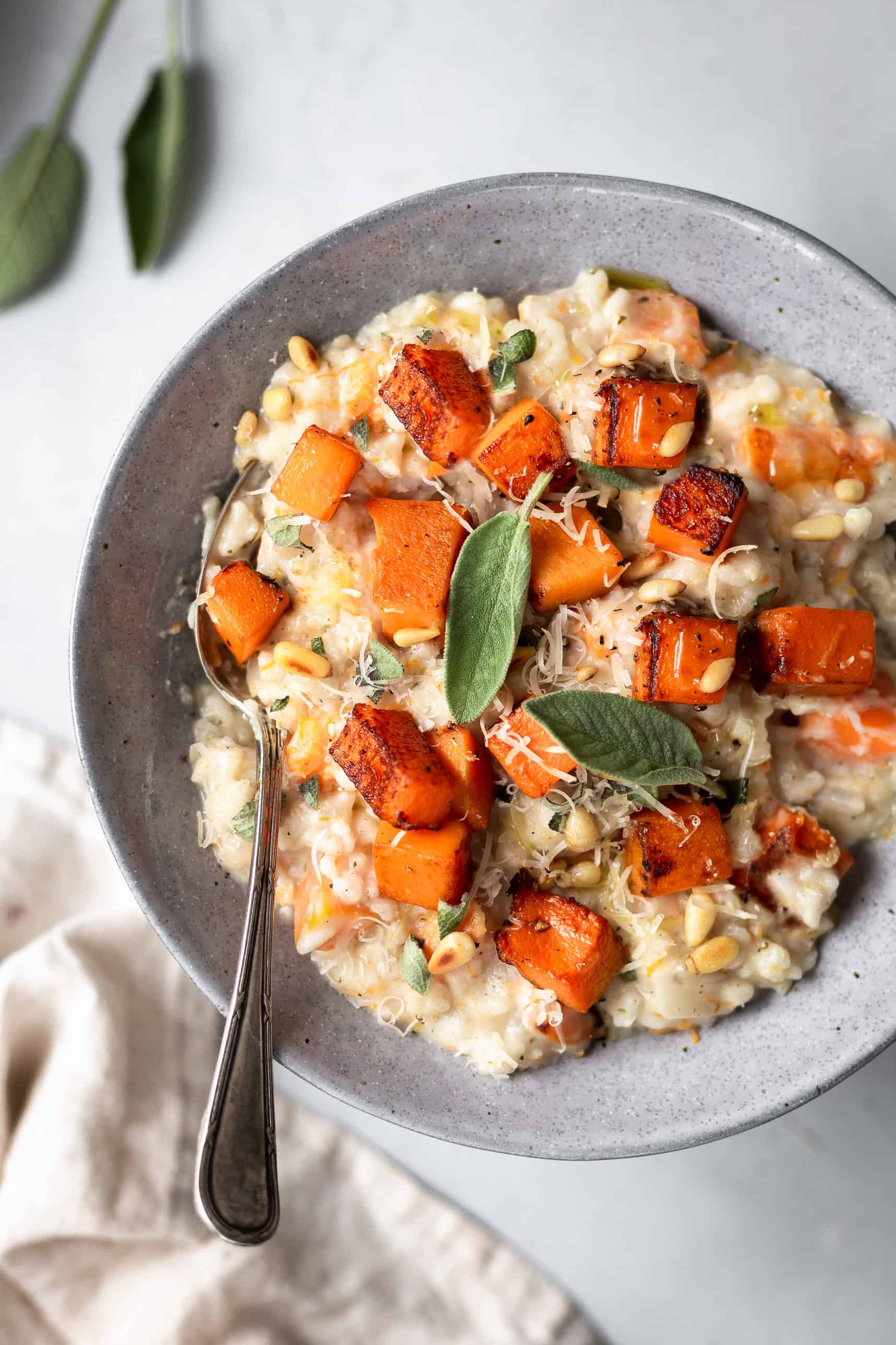 Vegan Roasted Butternut & Sage Risotto #butternutsquash #veganrisotto