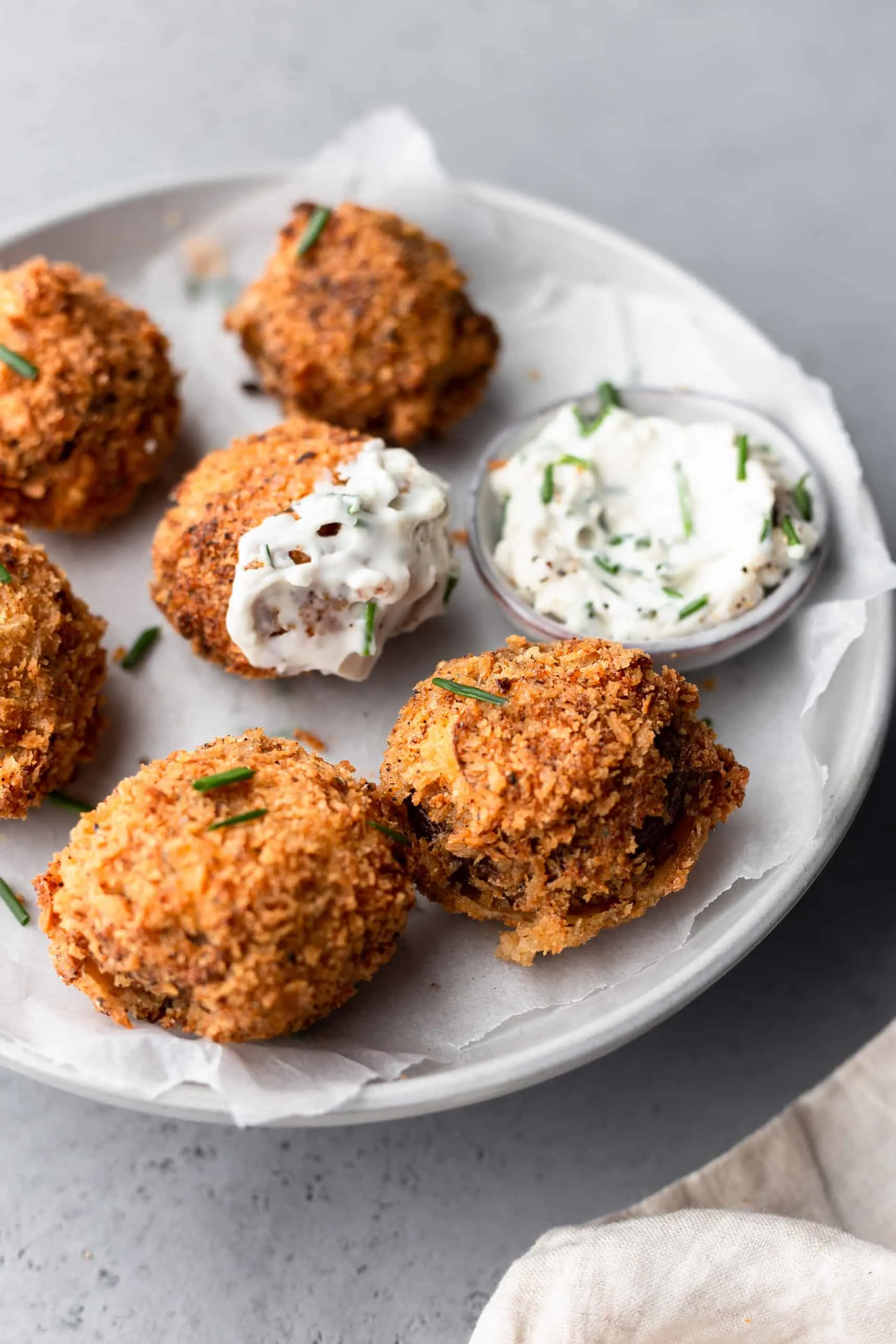 Vegan Crispy Garlic Fried Mushrooms #vegan #recipe #mushrooms