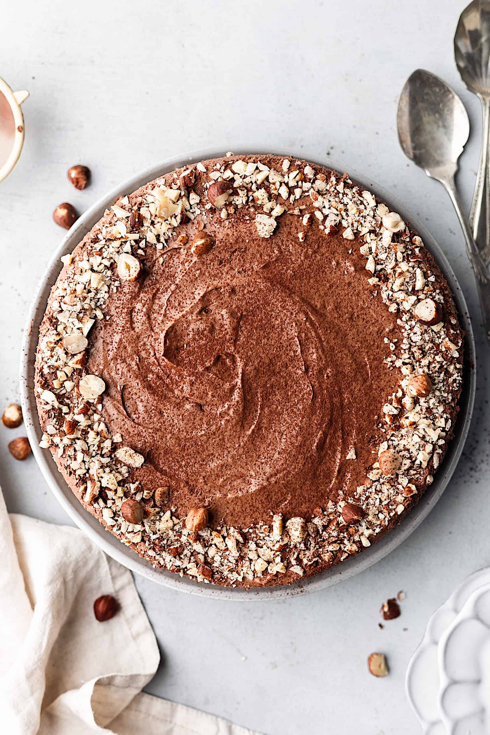 Vegan No Bake Chocolate and Hazelnut Cheesecake #recipe #vegan #cake