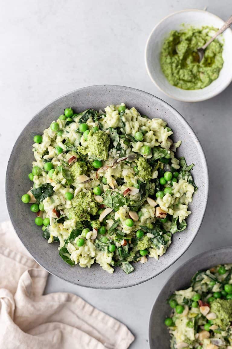 Vegan Spring Greens, Leek, Pea and Pesto Risotto #vegan #recipe #risotto