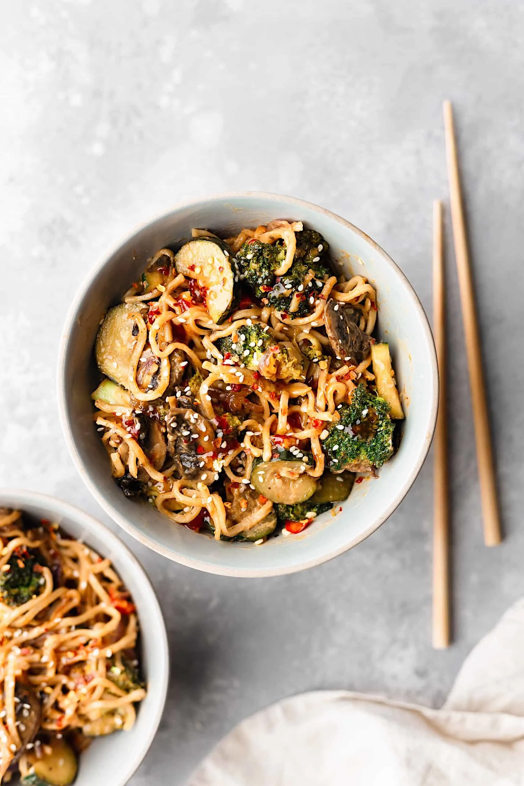 Spicy Sweet Chilli Veggie Noodles - Cupful of Kale