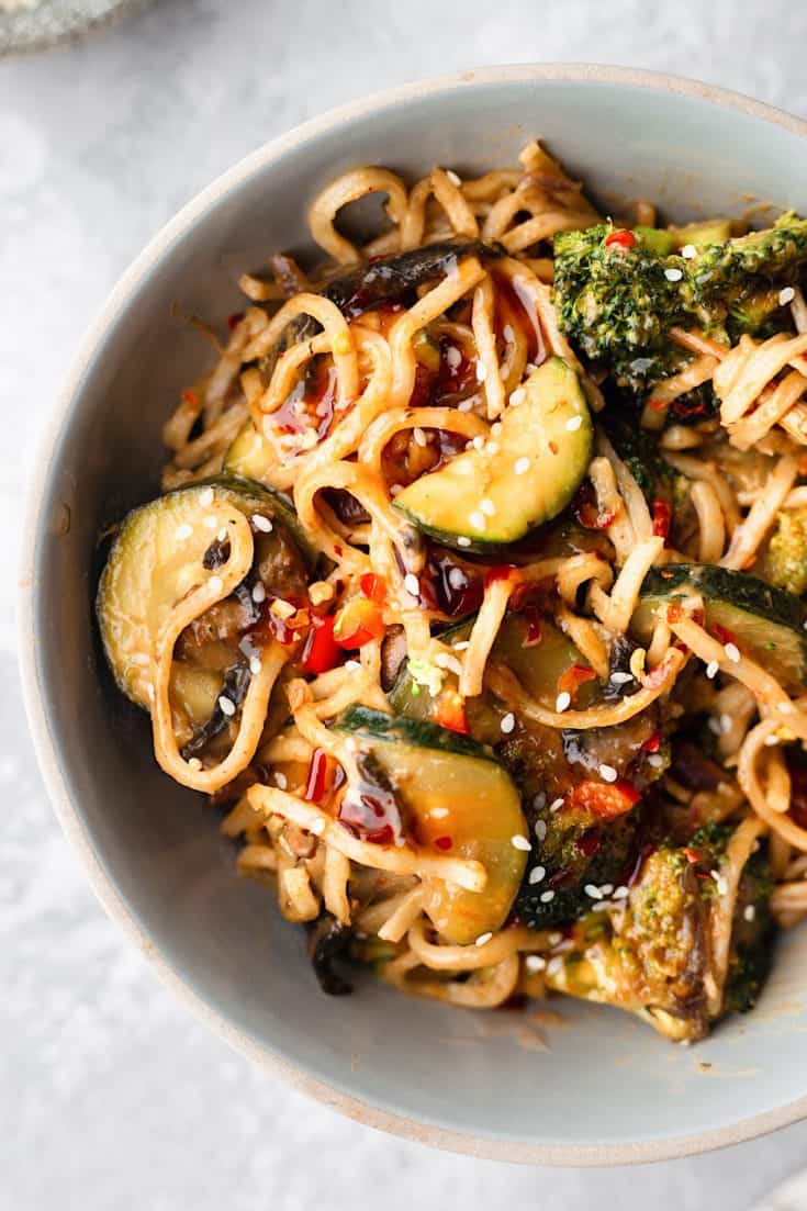 Spicy Sweet Chilli Veggie Noodles - Cupful of Kale