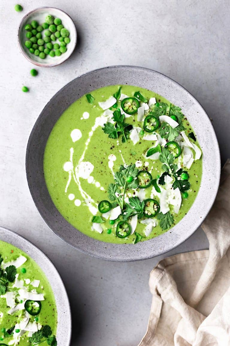 Vegan Thai Green Curry Pea Soup #vegan #recipe #soup #thaicurry