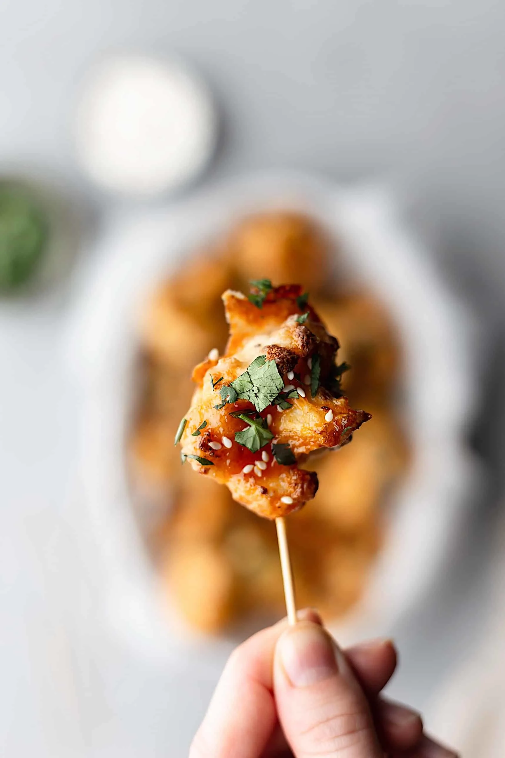 Vegan Maple Sriracha Cauliflower Wings #recipe #vegan #cauliflower #snack #wings