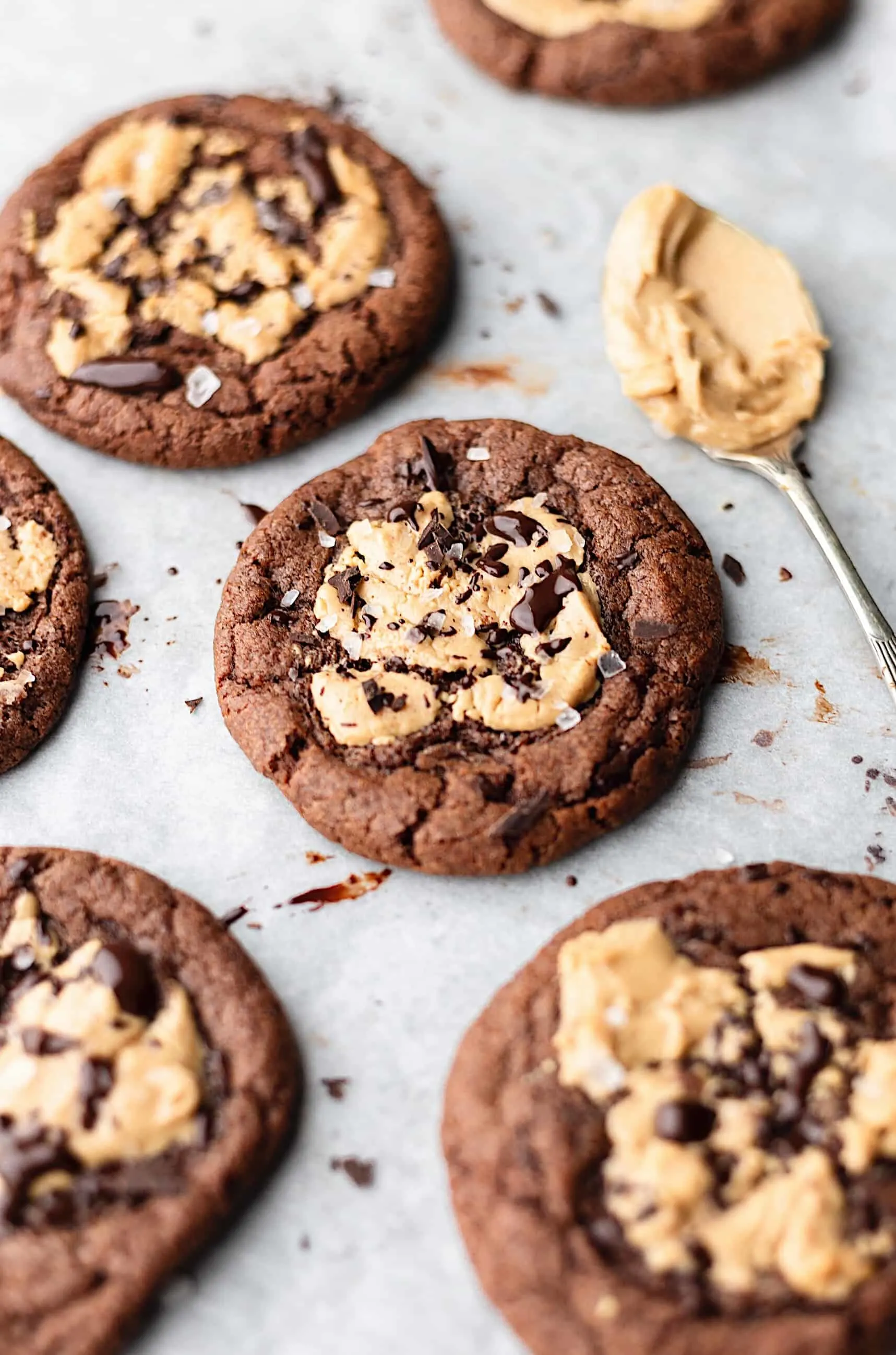 Vegan Chocolate Peanut Butter Cookies #cookies #vegan #recipe #peanutbutter