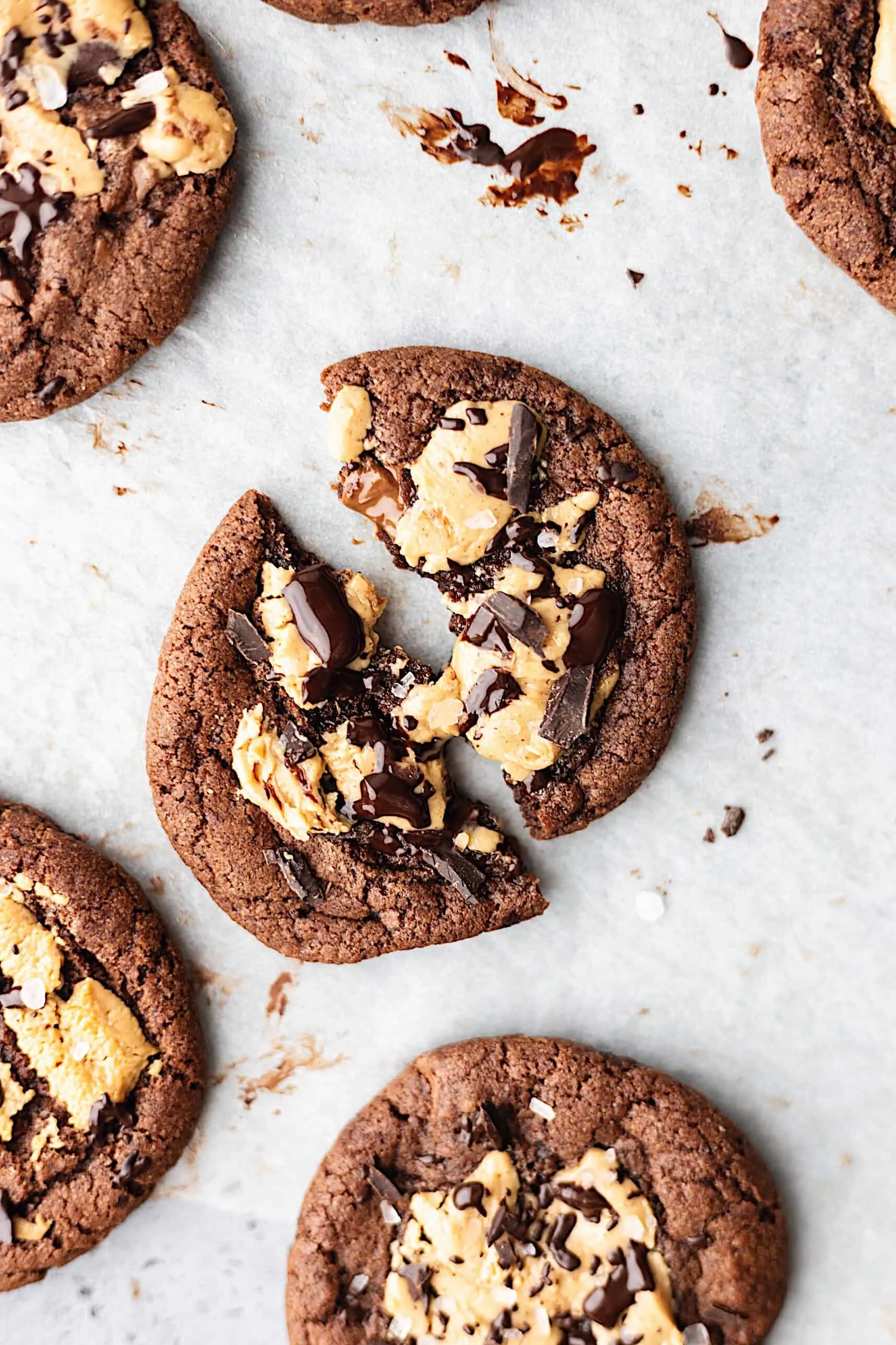 Vegan Chocolate Peanut Butter Cookies #ccokies #vegan #recipe #chocolate #peanutbutter