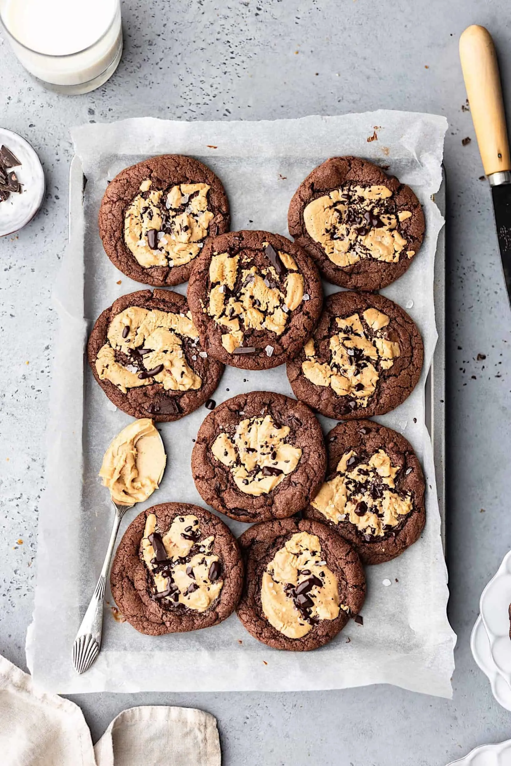 Vegan Chocolate Peanut Butter Cookies #recipe #vegan #cookies #peanutbutter #chocolate