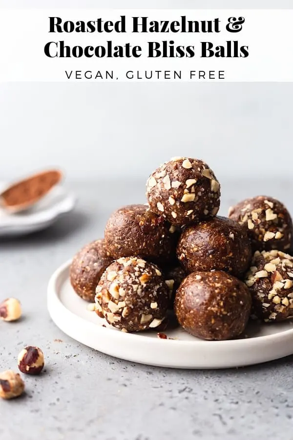 Vegan Chocolate Hazelnut Bliss Balls #blissball #energyball #hazelnut #vegan #recipe #chocolate