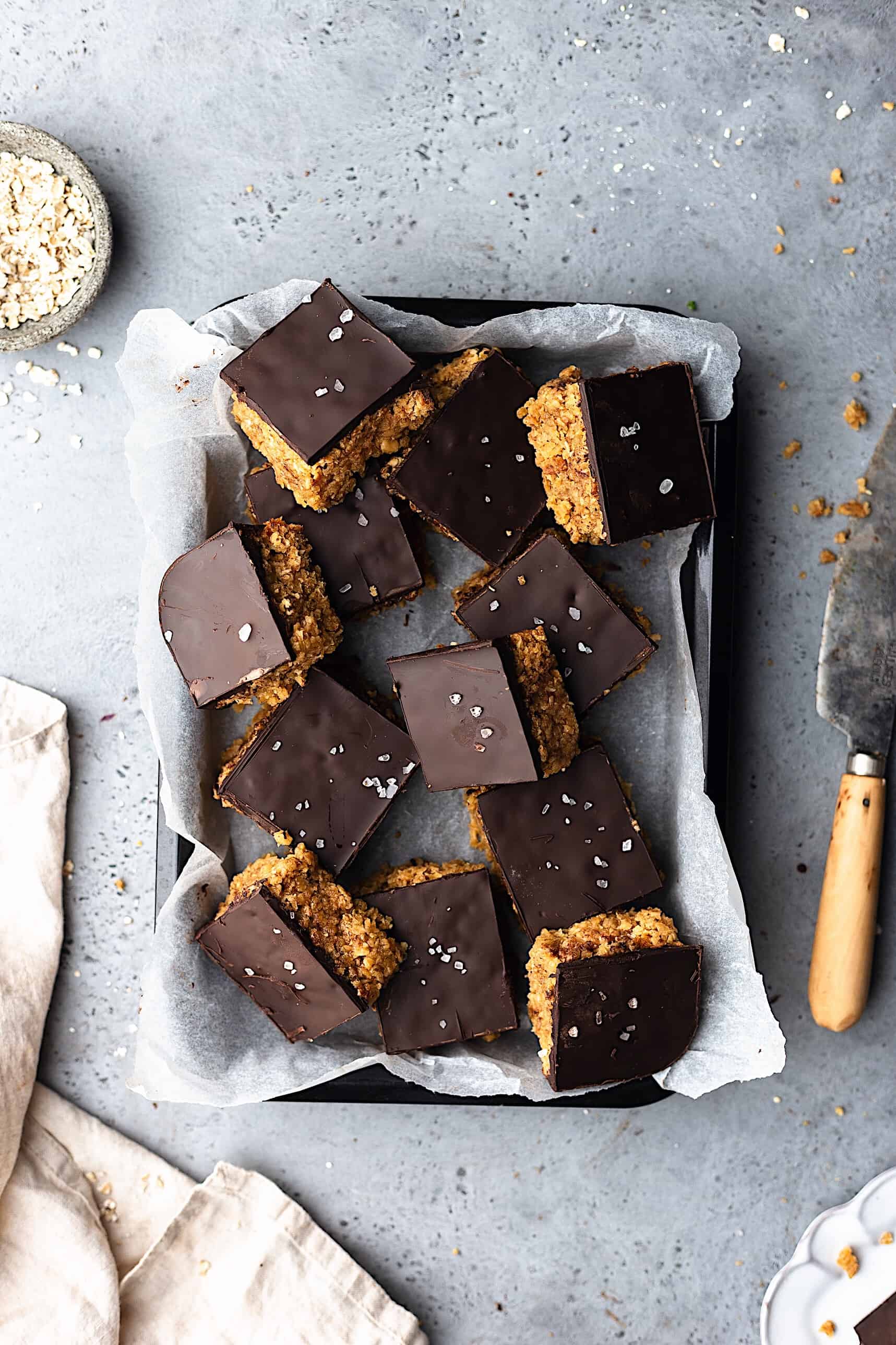 Vegan Coconut and Chocolate Flapjacks #vegan #recipe #coconut #flapjack #chocolate