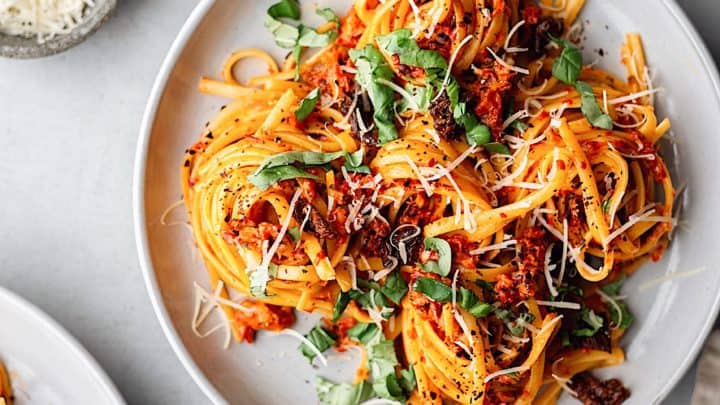 Roasted Red Pepper And Sundried Tomato Pasta Cupful Of Kale