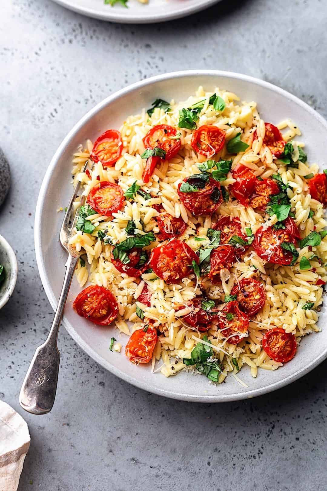 Roasted Cherry Tomato and Garlic Orzo - Cupful of Kale