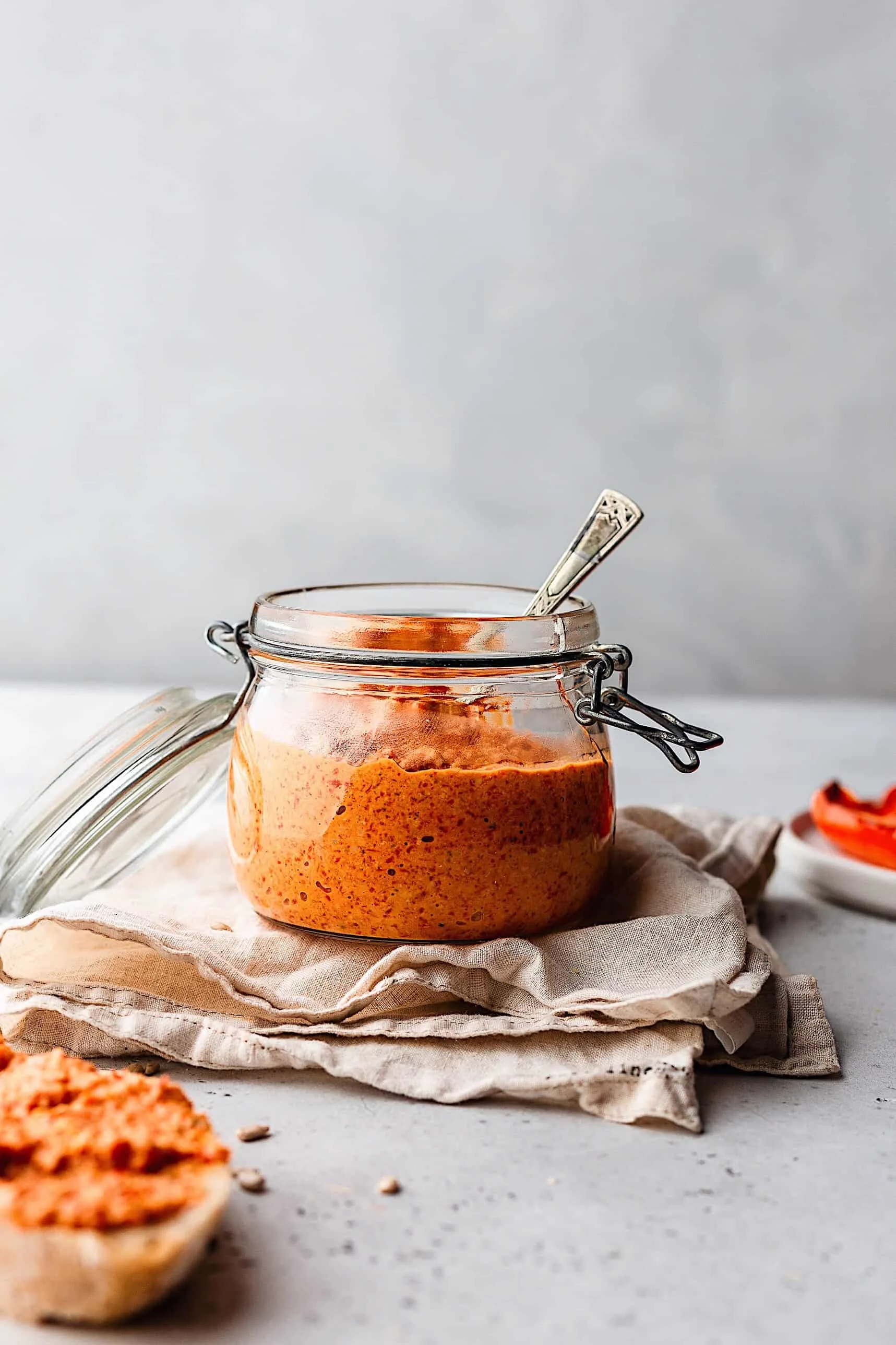 Sunflower Seed Romesco Sauce #spanishrecipe #recipe #food #vegan #nutfree #glutenfree #romesco #pepper