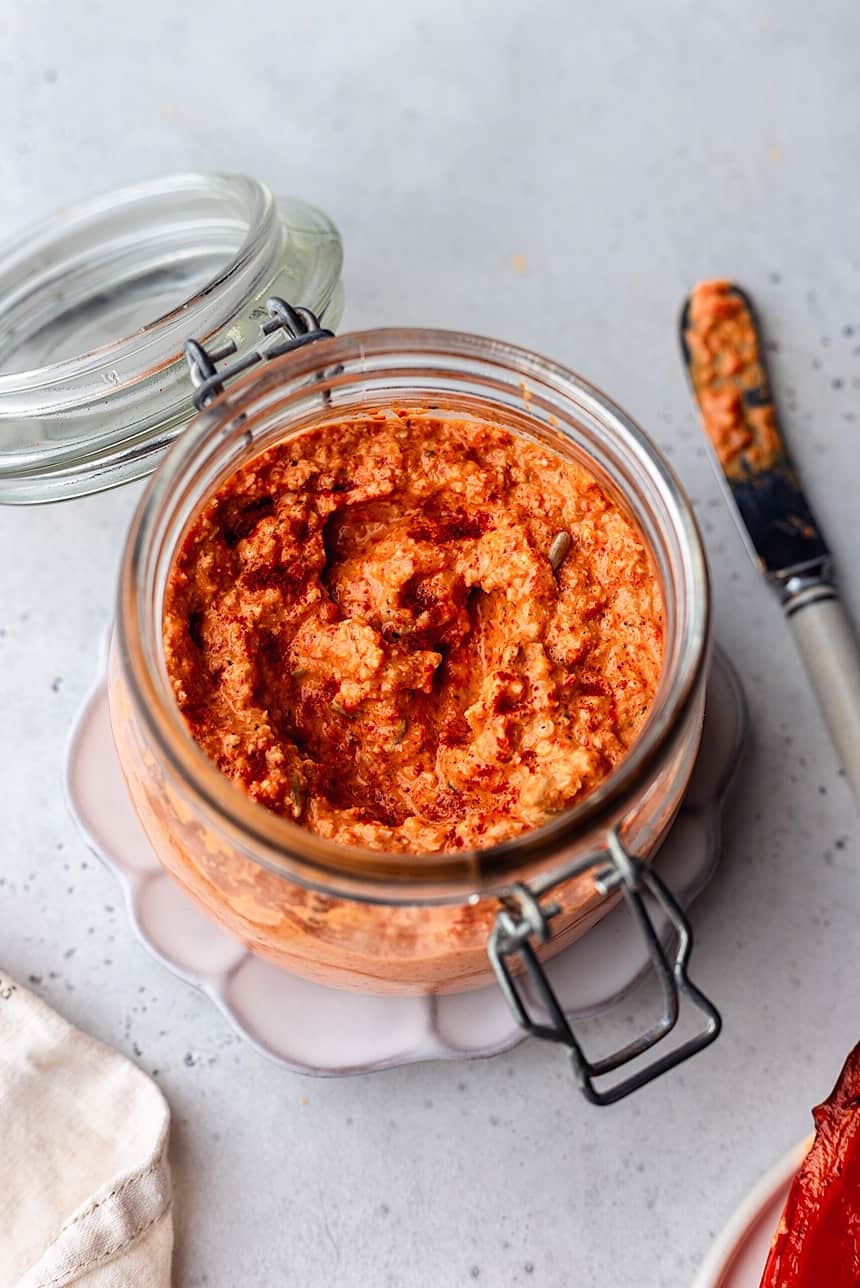 Sunflower Seed Romesco Sauce #spanishrecipe #recipe #food #vegan #nutfree #glutenfree #romesco #pepper