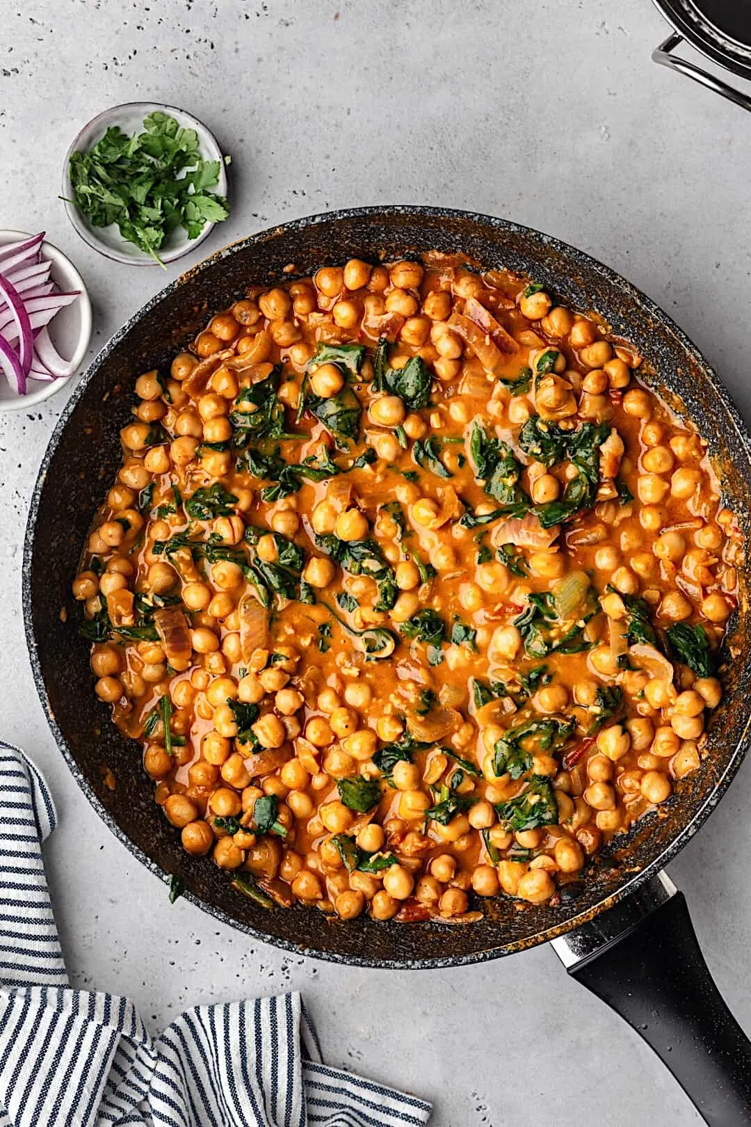 Chickpea and Spinach Curry in Saucepan #vegan #curry #food #recipe #chickpea #spinach #creamy