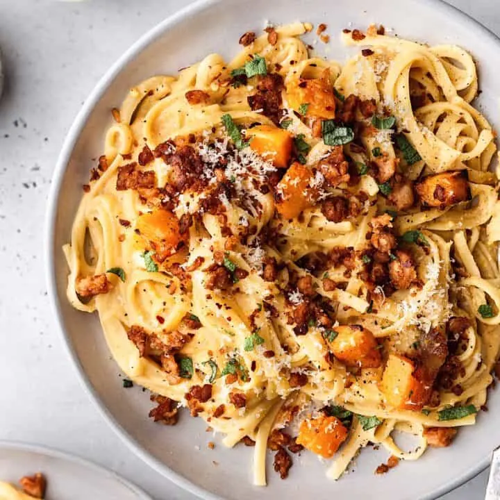 Vegan Creamy Butternut Pasta with Sausage Crumbles #vegan #butternut #squash #pasta #creamy #sausage #dairyfree #recipe #dinner