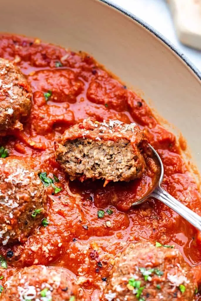 Vegan Meatballs and Marinara Sauce #vegan #meatballs #lentil #mushroom #pasta #healthy