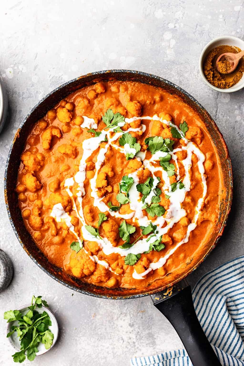 Vegan Cauliflower and Chickpea Curry #curry #cauliflower #chickpea #creamy #healthy #indianfood