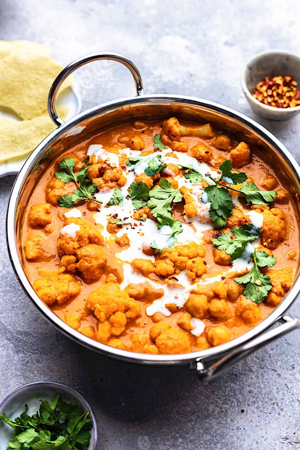 Vegan Cauliflower and Chickpea Curry #curry #cauliflower #chickpea #vegan #healthy #creamy