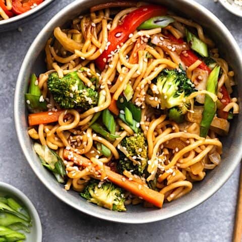 Vegetable Chow Mein - Cupful of Kale