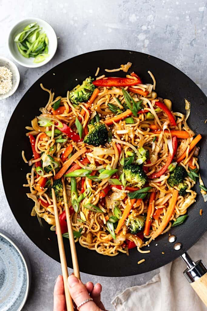 Vegetable Chow Mein - Cupful of Kale