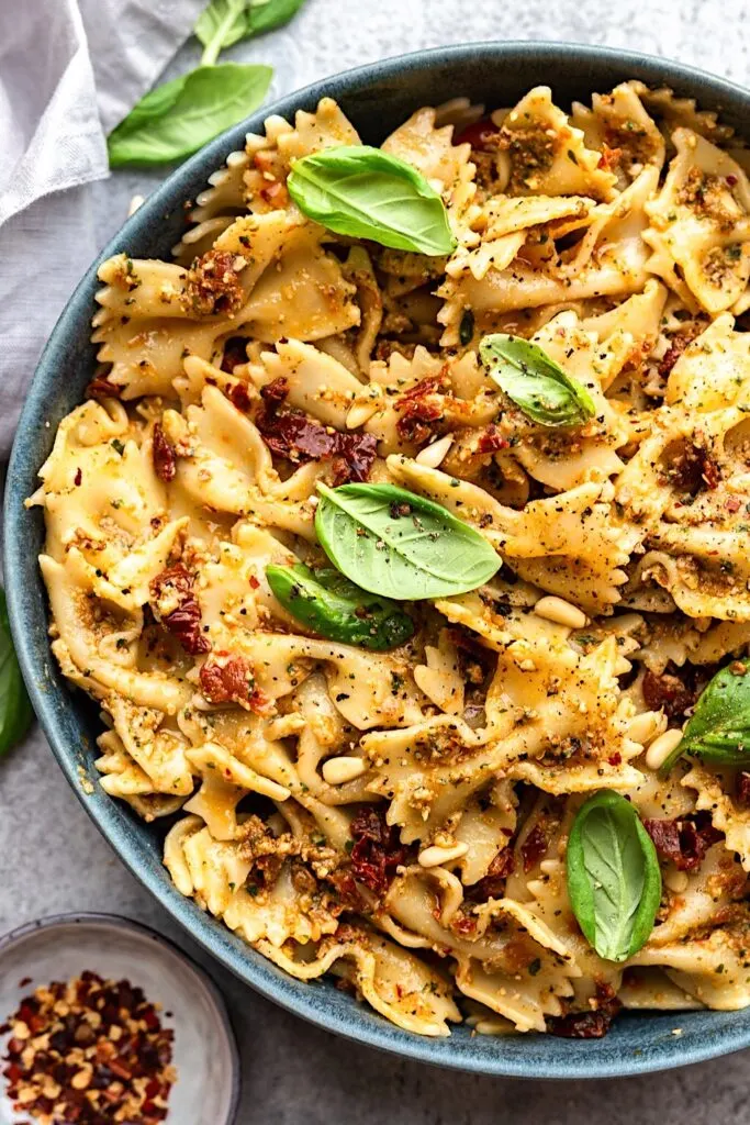 Vegan Sun Dried Tomato Pesto Pasta Salad #pasta #recipe #food #vegan #salad #tomato #dairyfree