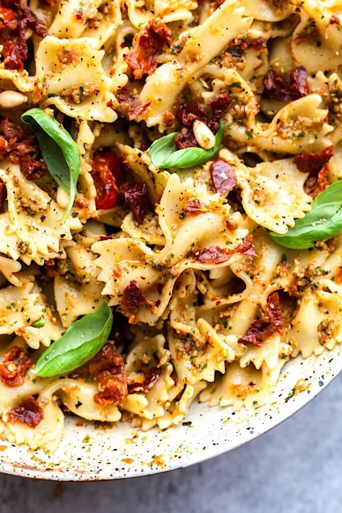 Vegan Sun Dried Tomato Pesto Pasta Salad Close Up