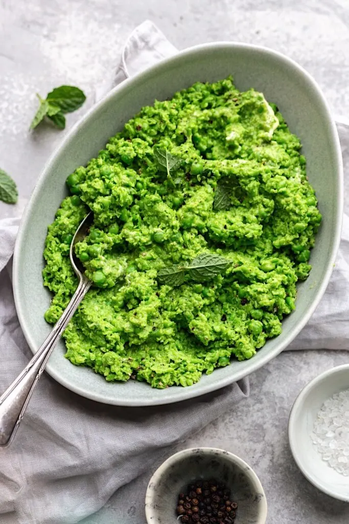 Vegan minty mushy peas