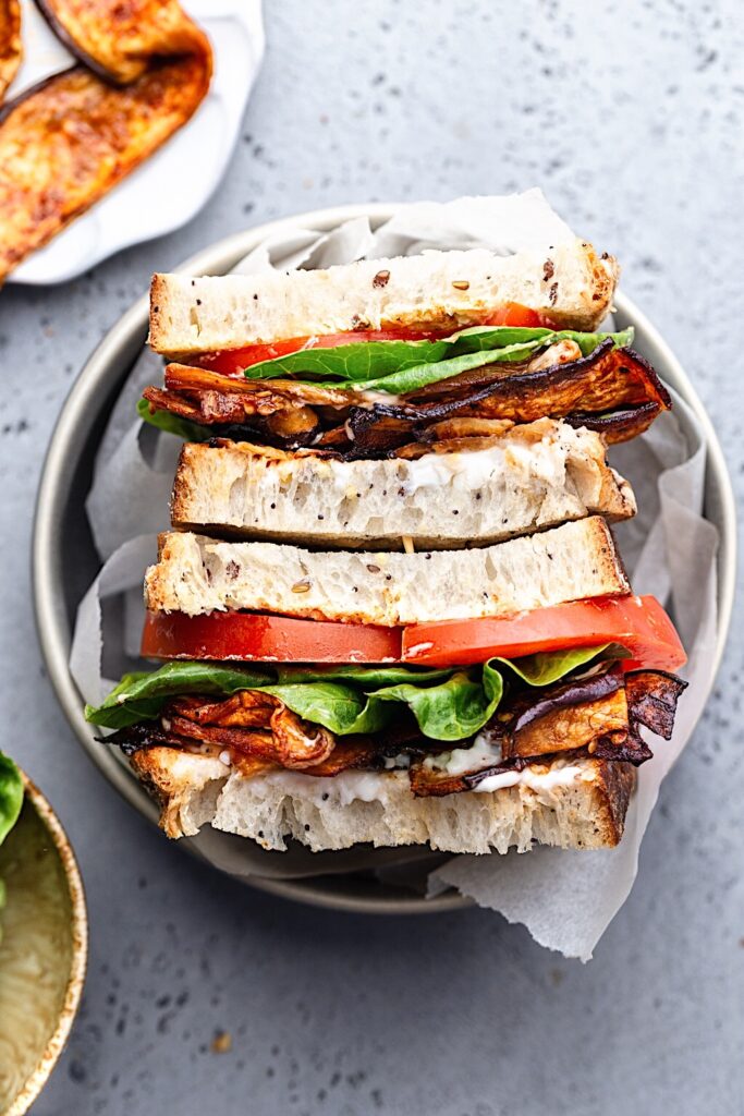 Vegan Eggplant Bacon BLT Sandwich #vegan #eggplant #aubergine #bacon #recipe #sandwich #lunch