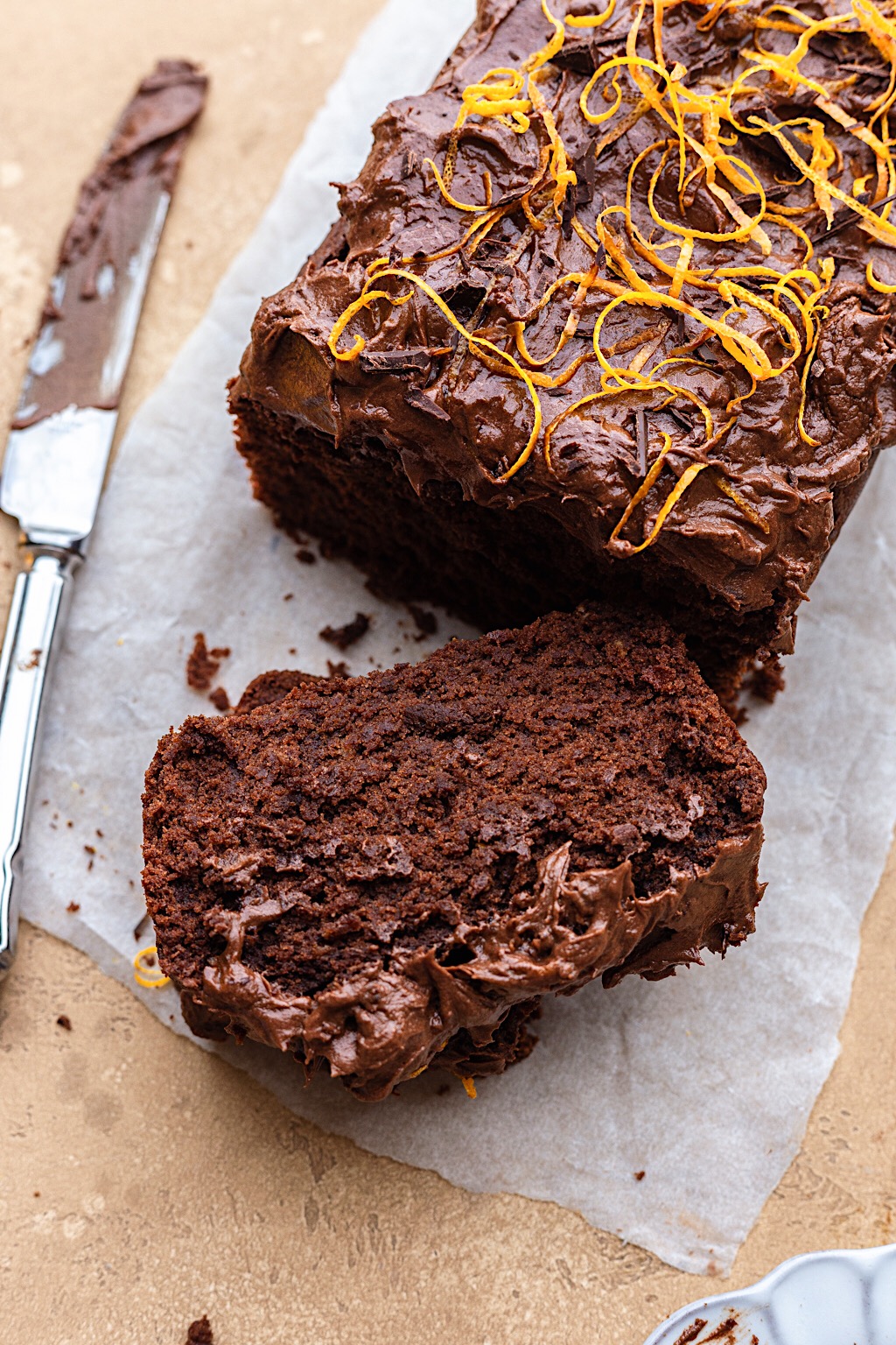 vegan-chocolate-orange-cake-recipe-with-decadent-frosting