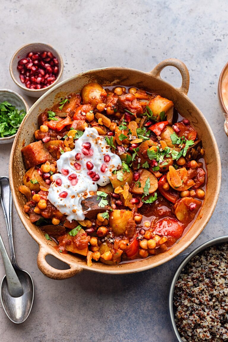 Harissa Vegetable and Chickpea Stew #moroccan #vegan #dairyfree #stew #onepot #recipe