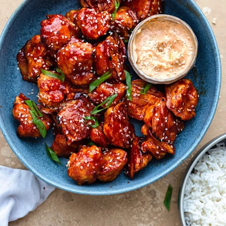 Vegan Spicy Gochujang Cauliflower Wings #cauliflower #wings #vegan #dairyfree #koreanfood