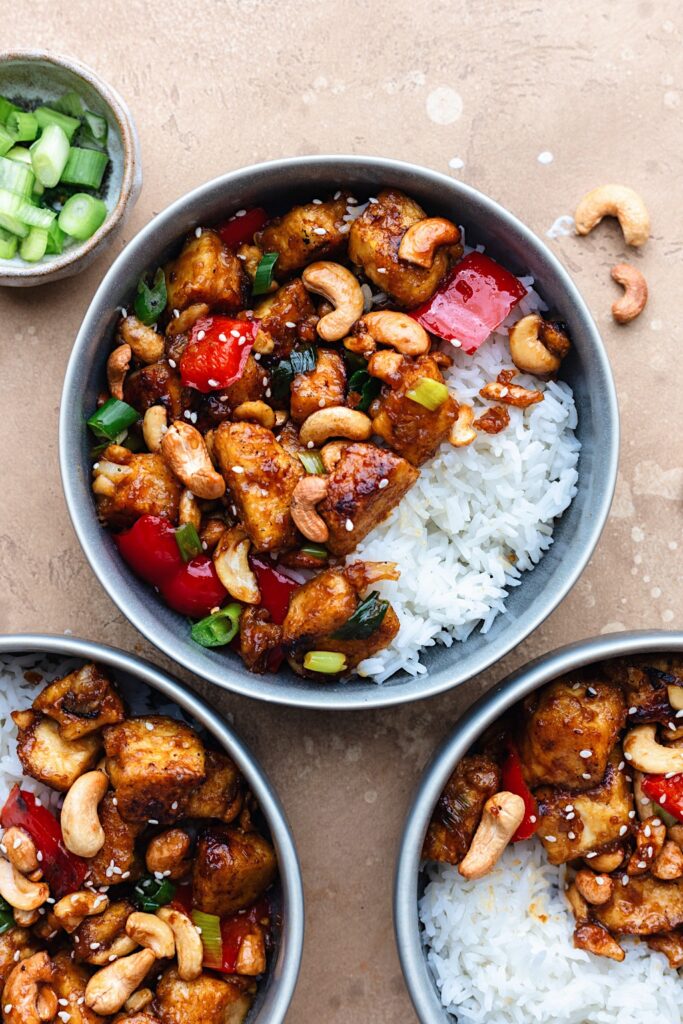 Vegan Chinese Cashew Tofu #cashew #tofu #stirfry #chinese #dairyfree #meatlessmeals #dinner