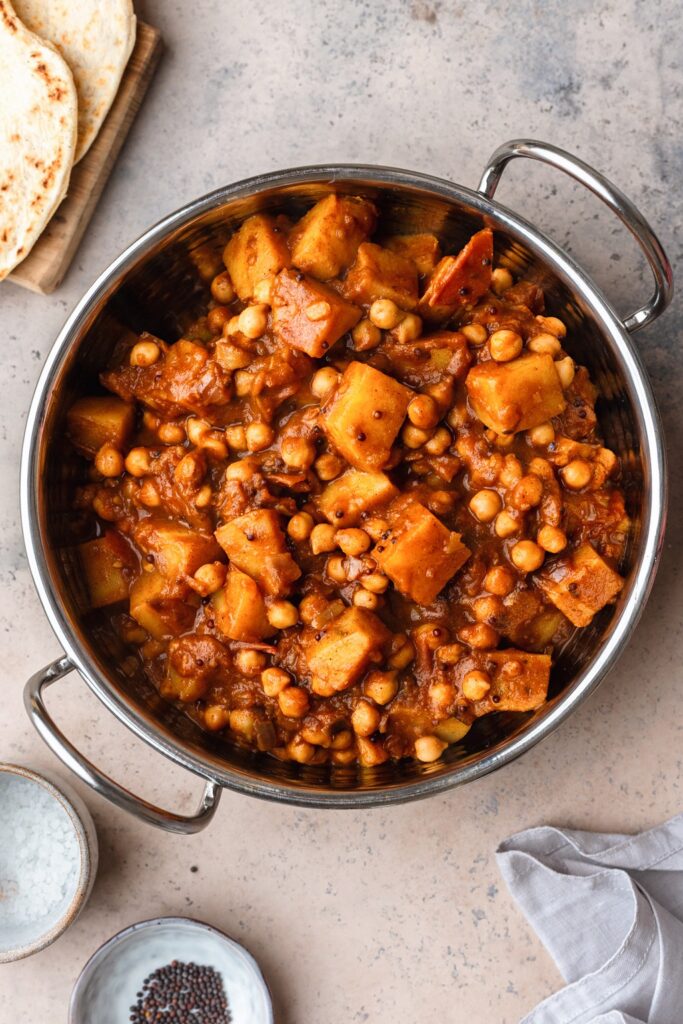 Vegan Potato and Chickpea Bombay Curry #curry #vegan #recipe #dairyfree #plantbased