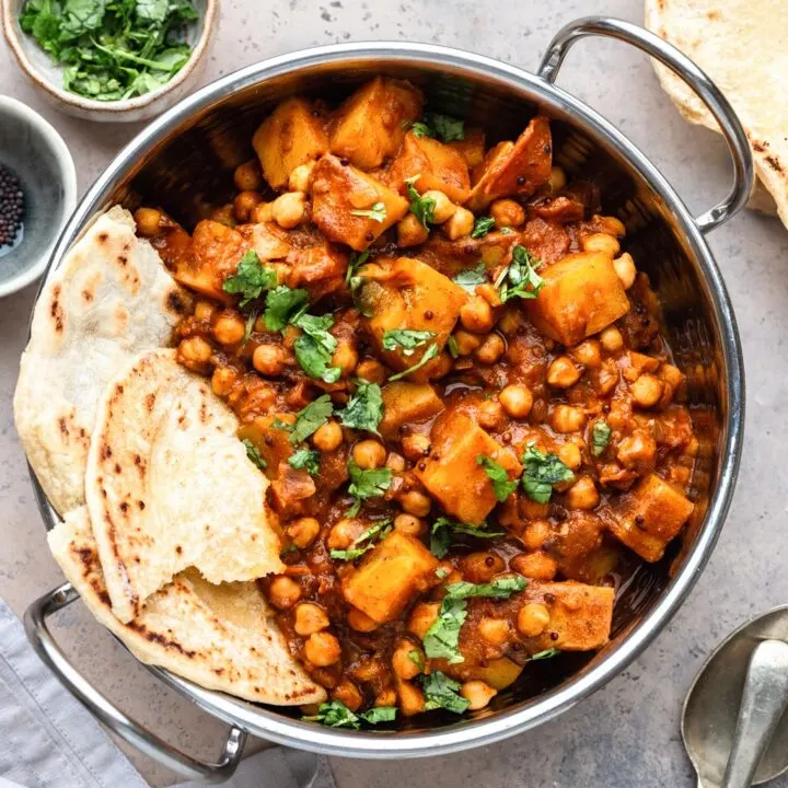 Vegan Potato and Chickpea Bombay Curry #curry #vegan #recipe #dairyfree #plantbased